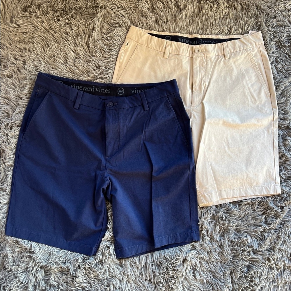 Set of two vineyards vines men’s chino shorts